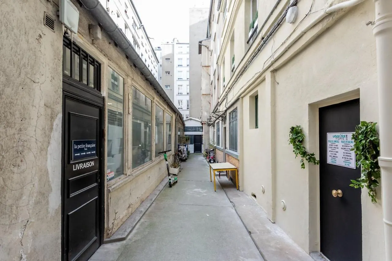 114 - Urban Saint Denis Couture Daire Paris